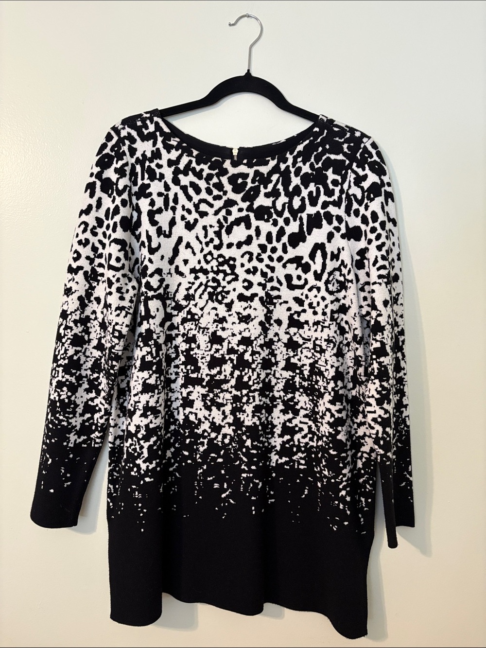 Chico's Black and White Leopard-Print Long Sleeve Tunic
